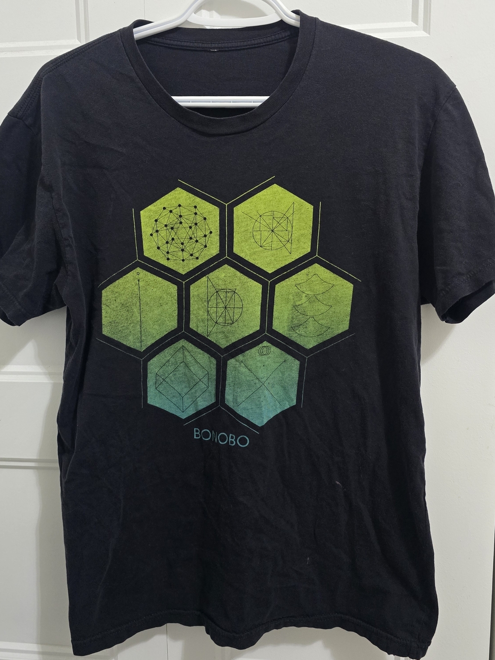Bonobos Black Short-Sleeve Tee with Green-to-Teal Hex Graphic